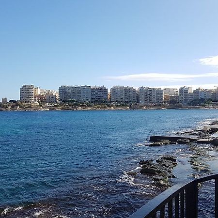 Spinola Seafront Apartment Saint Julian's Екстер'єр фото