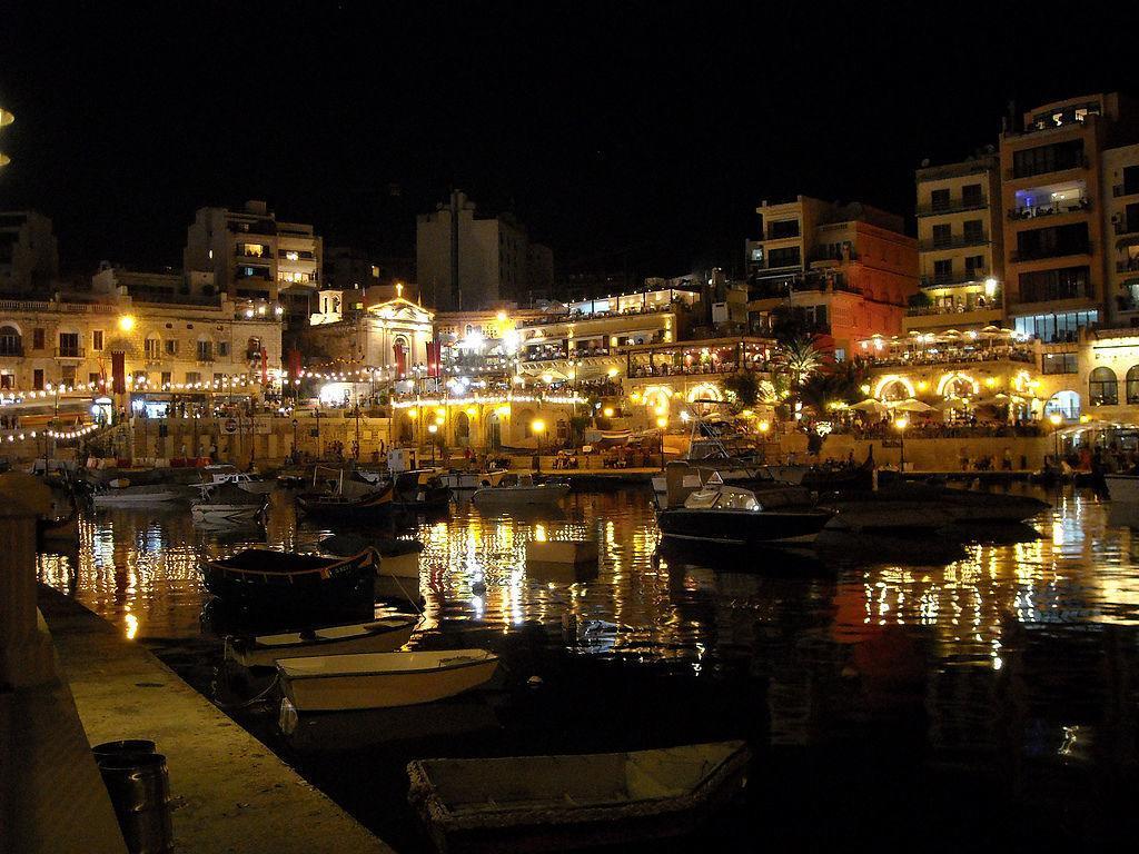 Spinola Seafront Apartment Saint Julian's Номер фото
